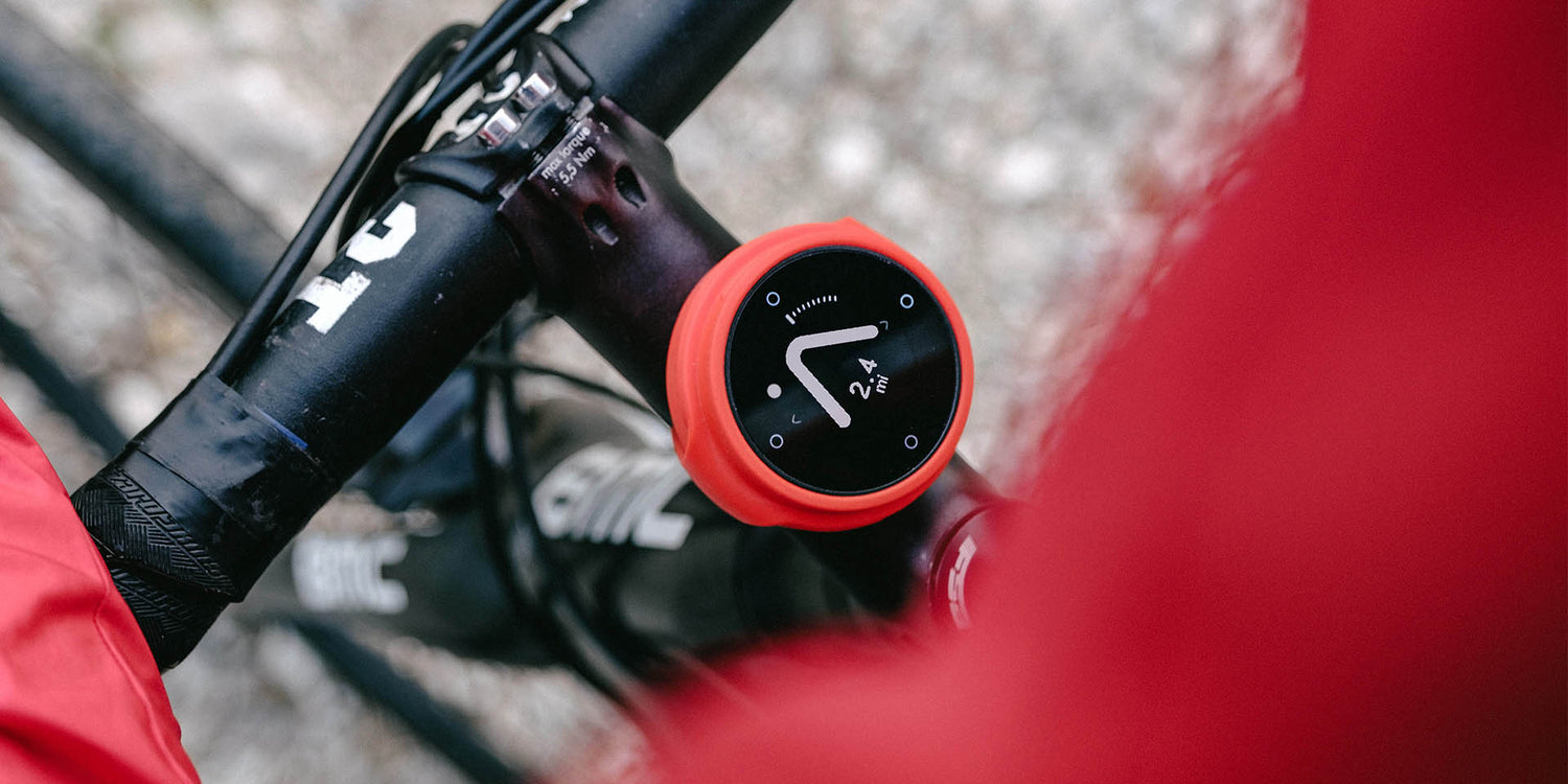 Beeline velo red on handlebars
