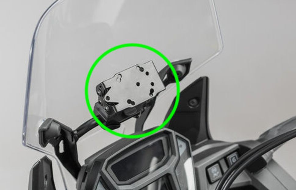 Moto II 4-hole AMPS Mount