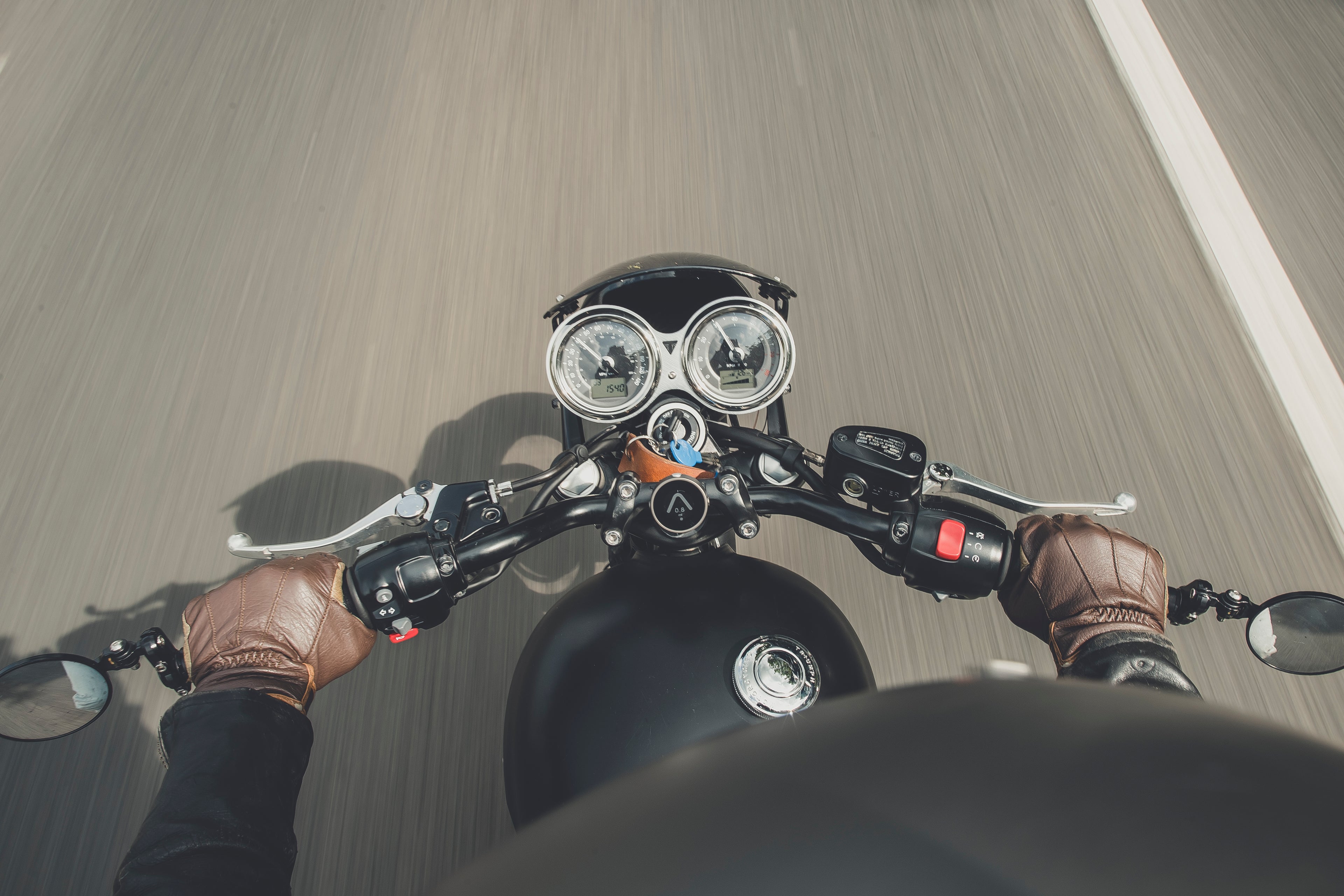 Laden Sie das Video: Alles was du über Moto wissen musst, mit Moto Bob