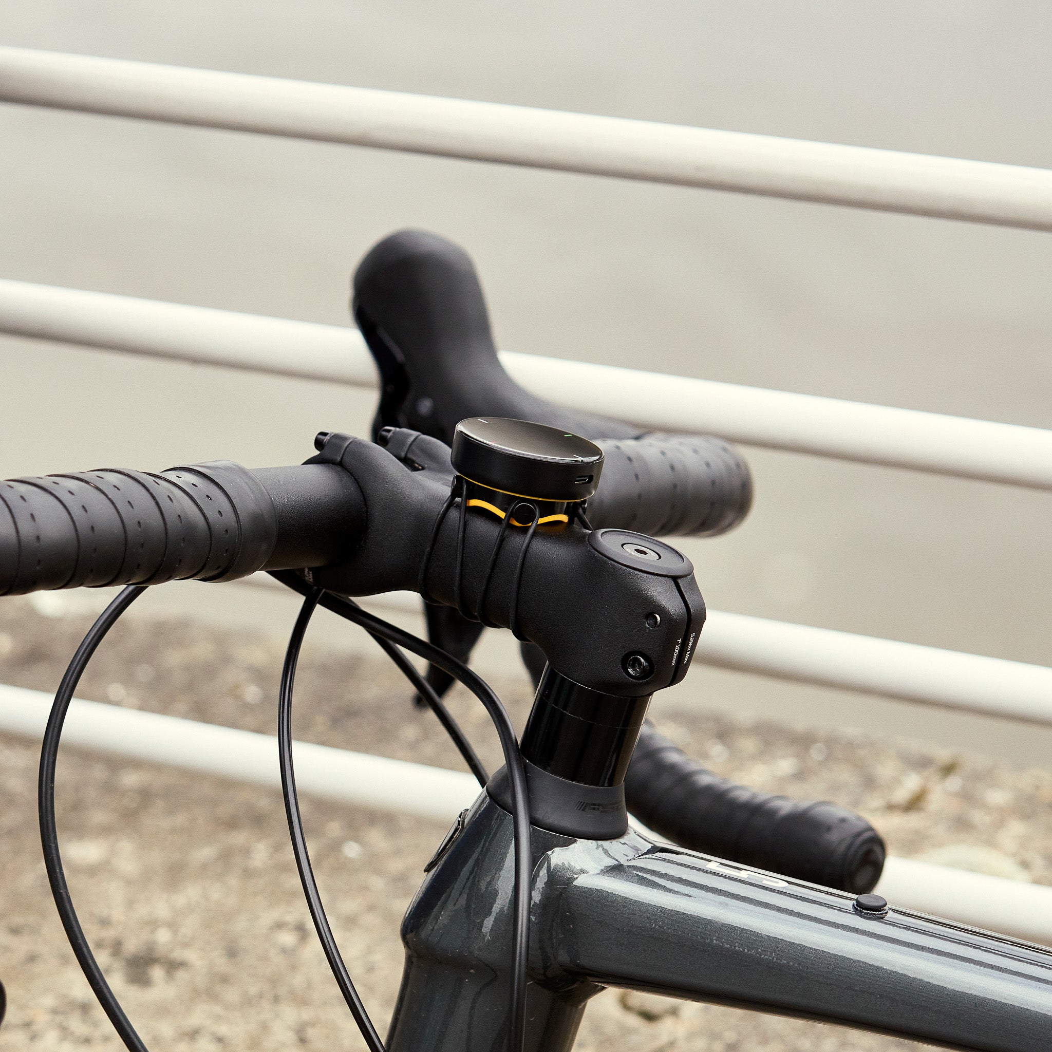 Beeline Velo 2 with Universal Mount on road bike handlebars